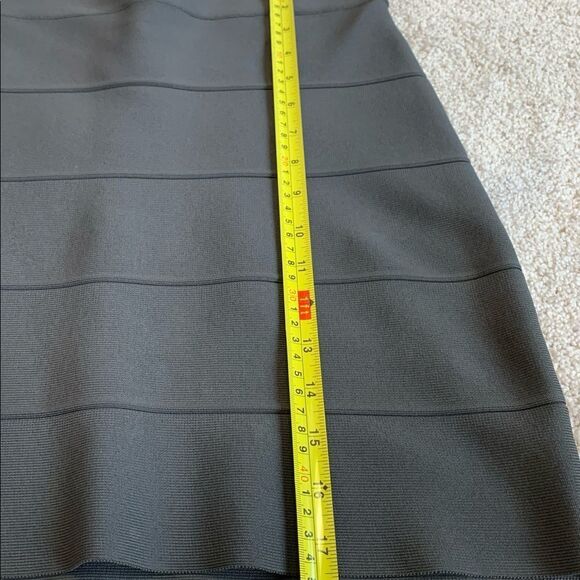 BCBGMAXAZRIA gray bandage mini skirt Sz M - Picture 7 of 8